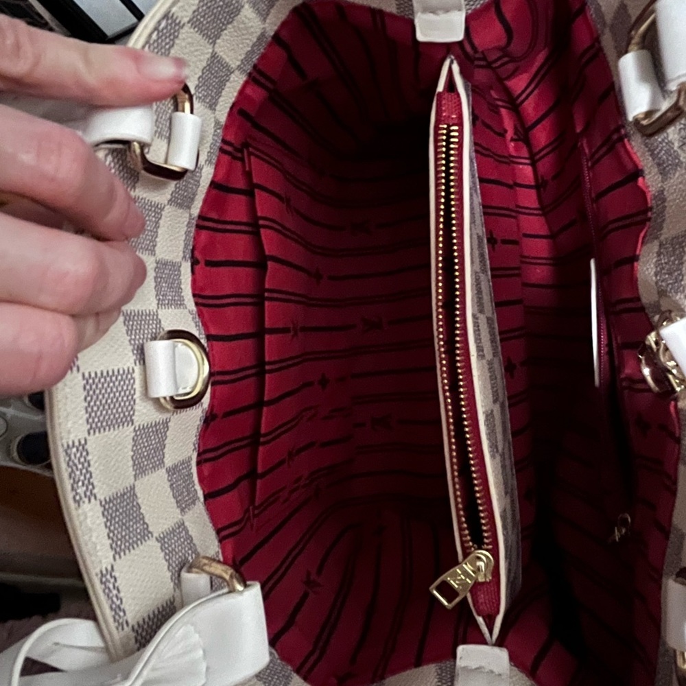 Purse - Picture 6 of 8